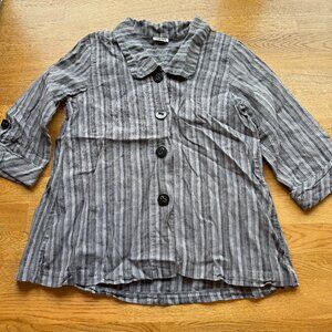 Habitat Gray Striped Linen Top Lagenlook